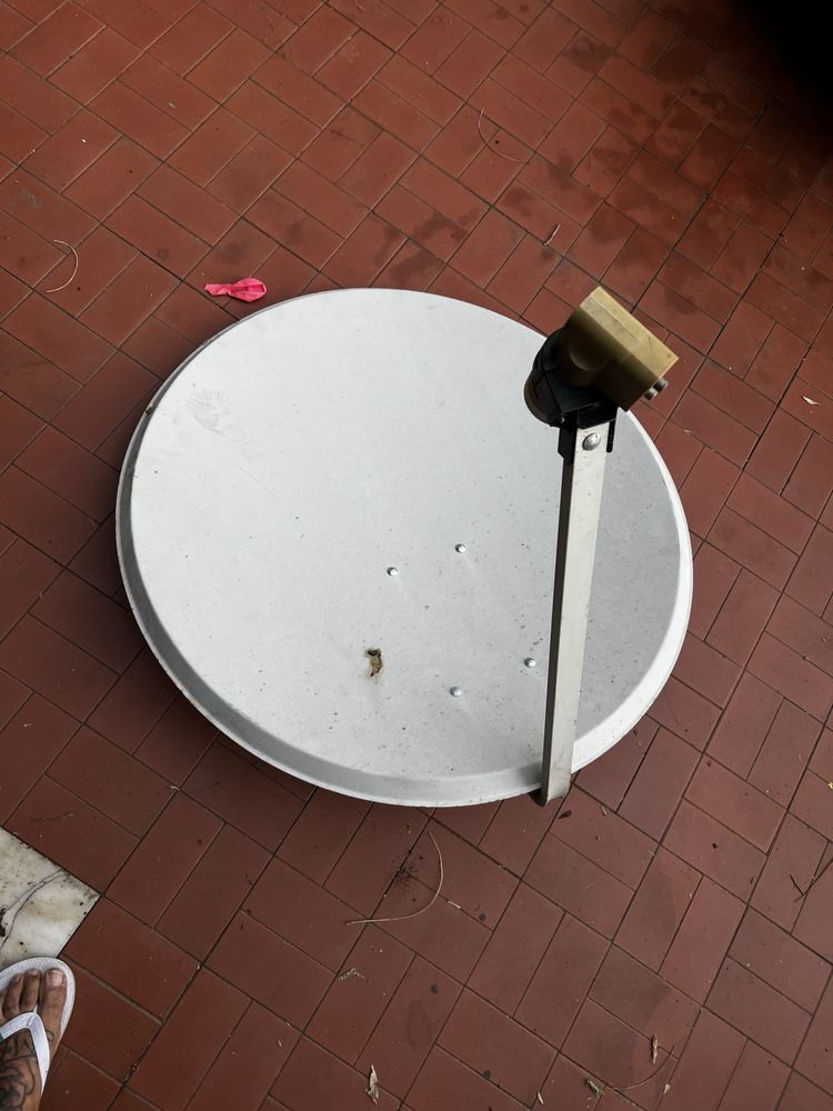 Antena parabolica 70cm com cabeca dupla