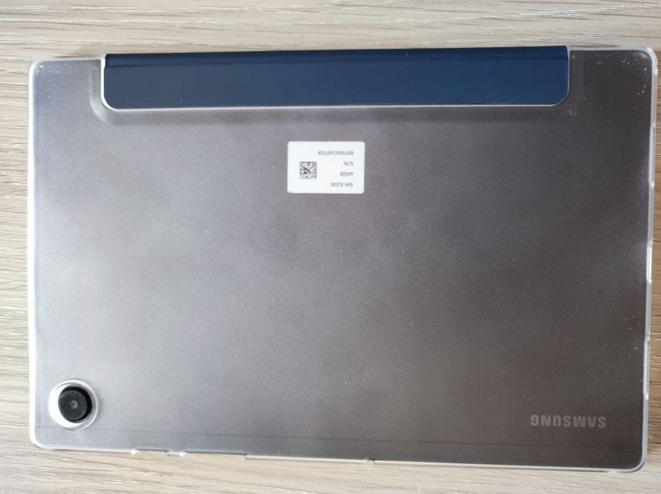 Tablet Samsung Galaxy TAB  A8 4/64 GB -  z etui