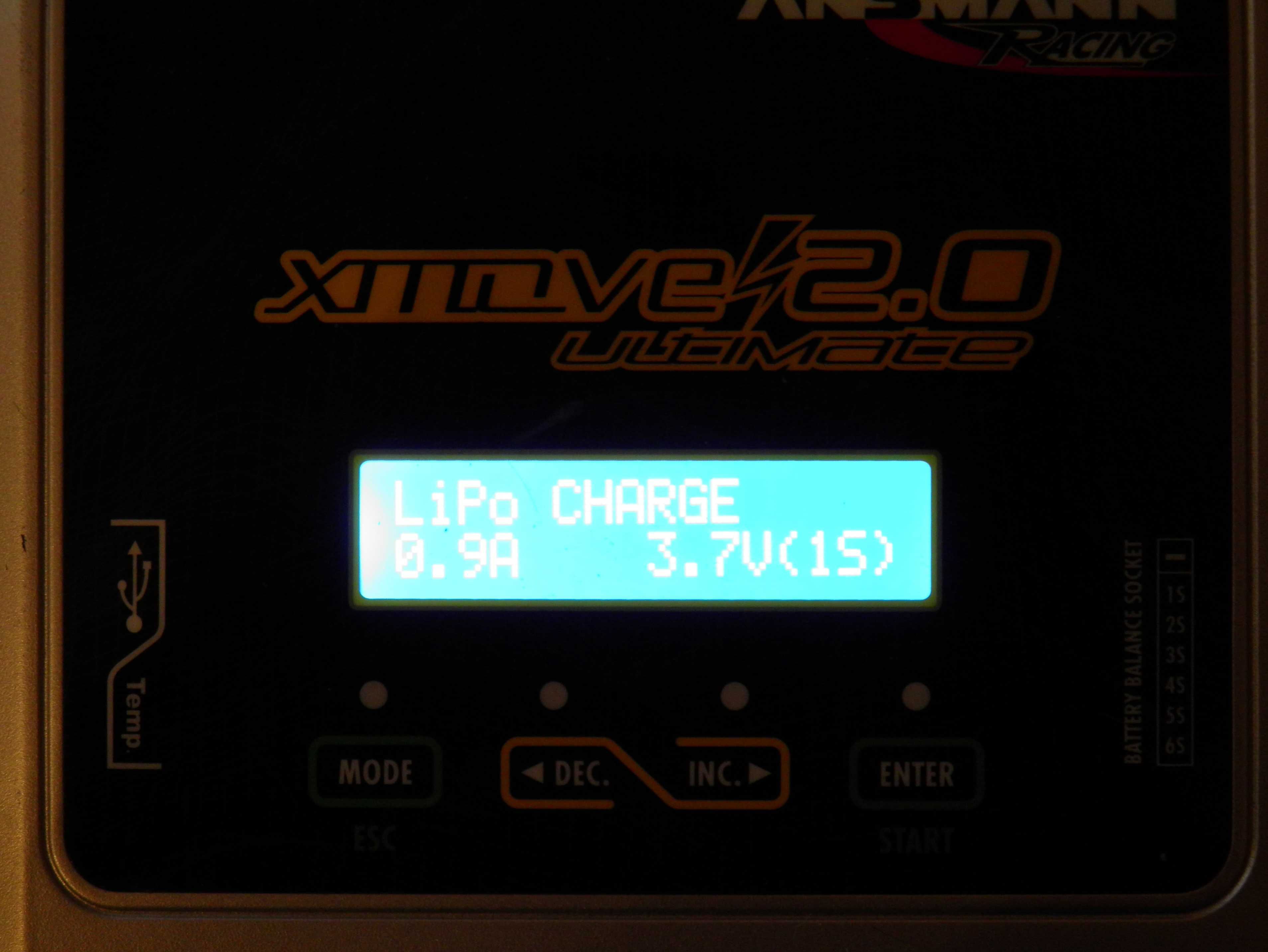 Зарядний пристрій Ansmann Racing Xmove 2.0 Ultimate до 200W