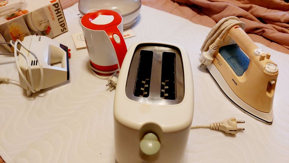 Conjunto Batedeira Torradeira Ferro Chaleira etc