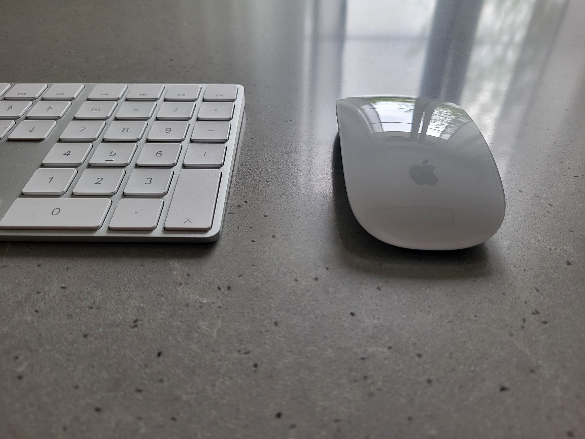 Magic keyboard, magic mouse komplet peryferiów do Maca