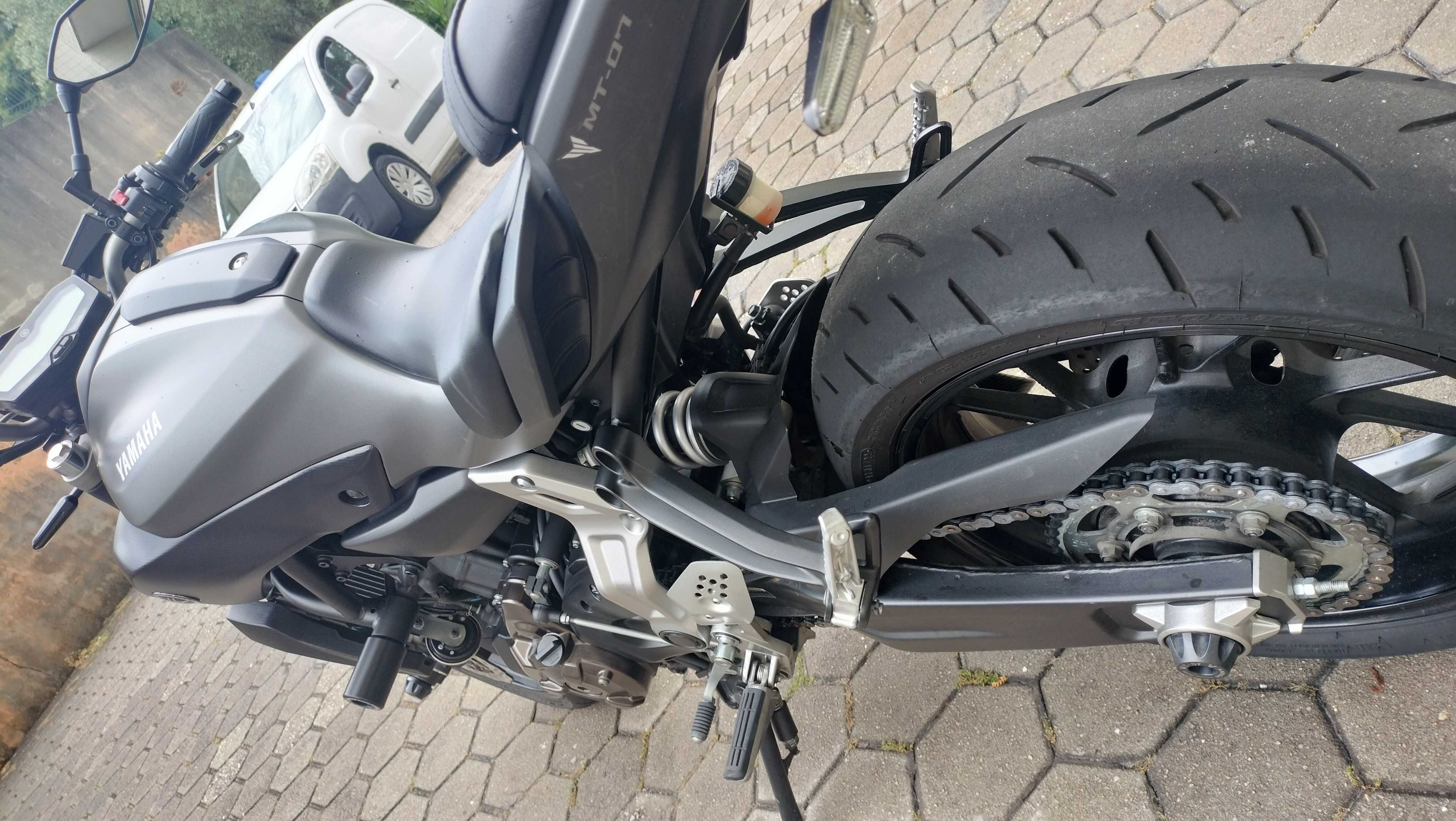 Yamaha MT-07 | Potência e Estilo com Apenas 27.000km