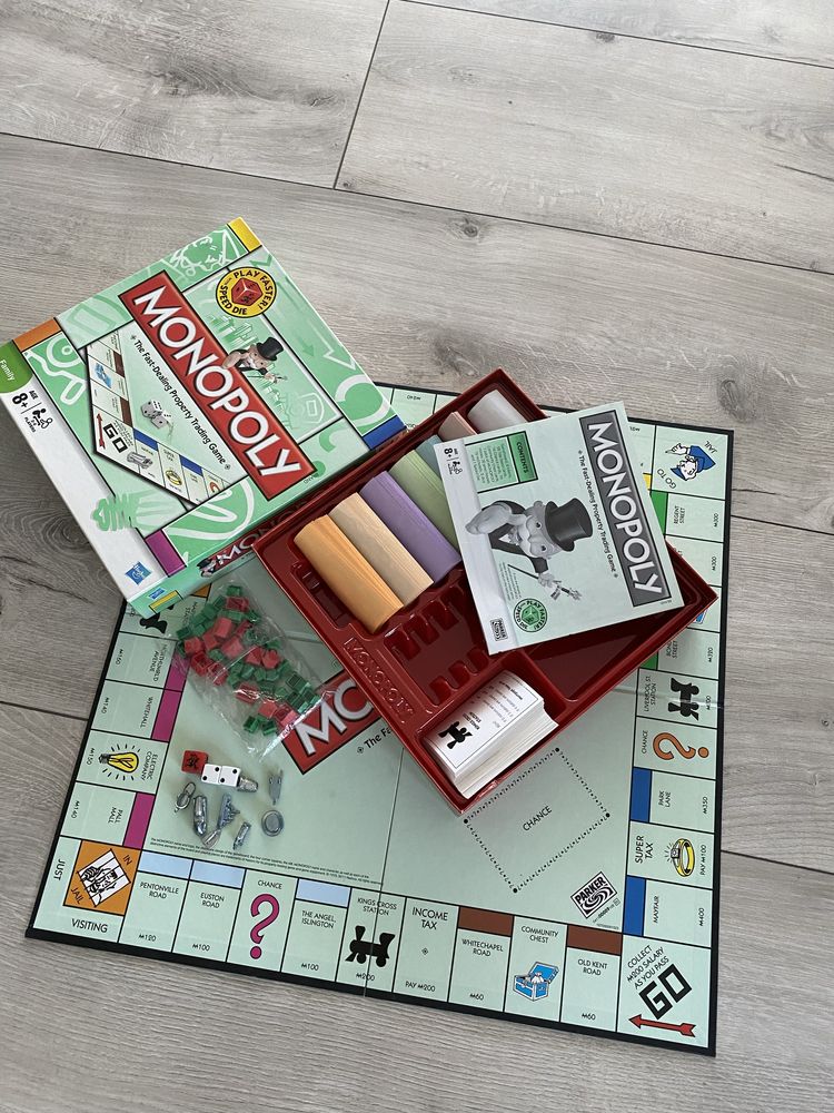 Monopoly z metalowymi pionkami