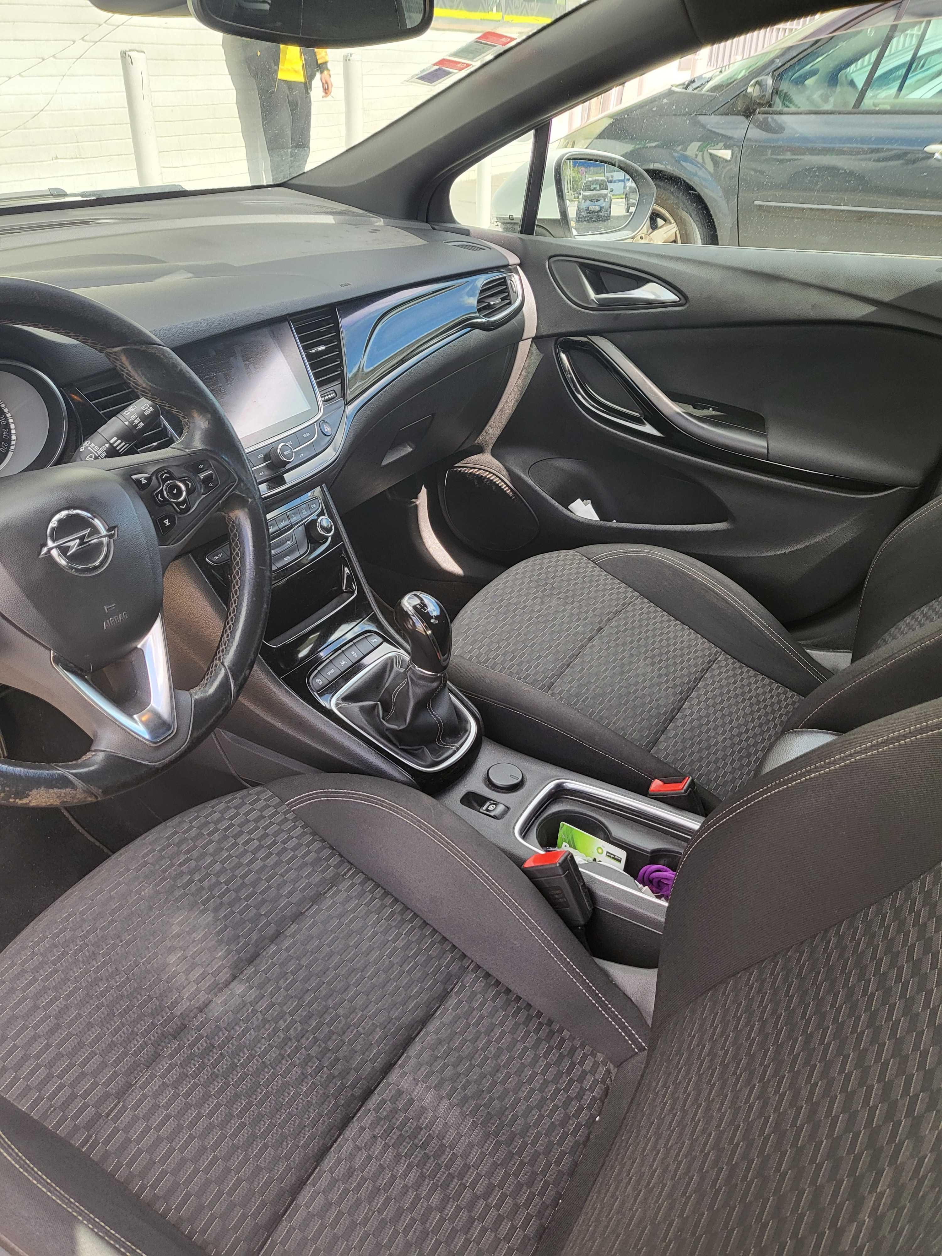 Vendo opel astra de 2017 com motor novo com garantia