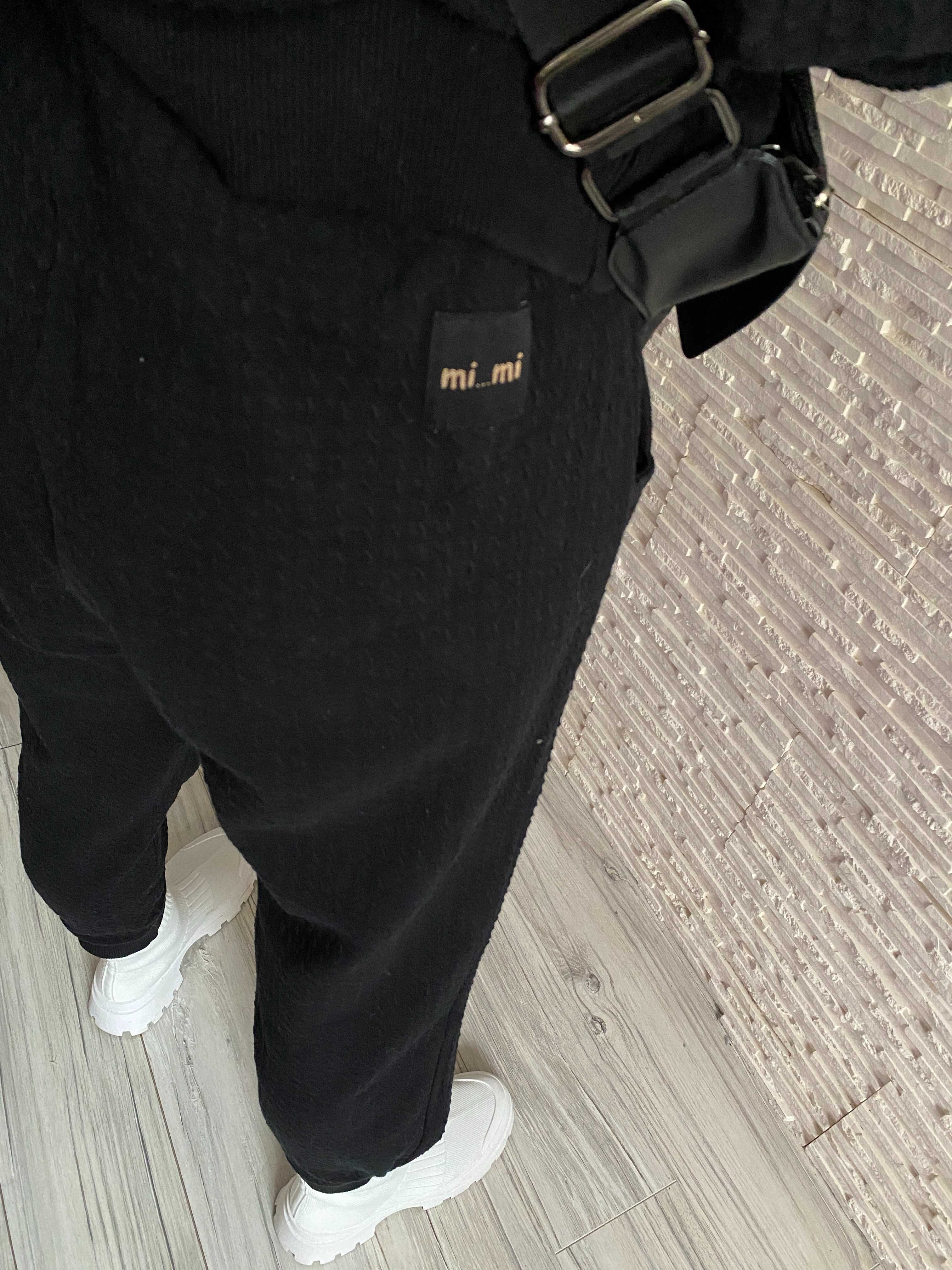 MMK Mi..Mi piękny czarny dres z struktura logowany Uni