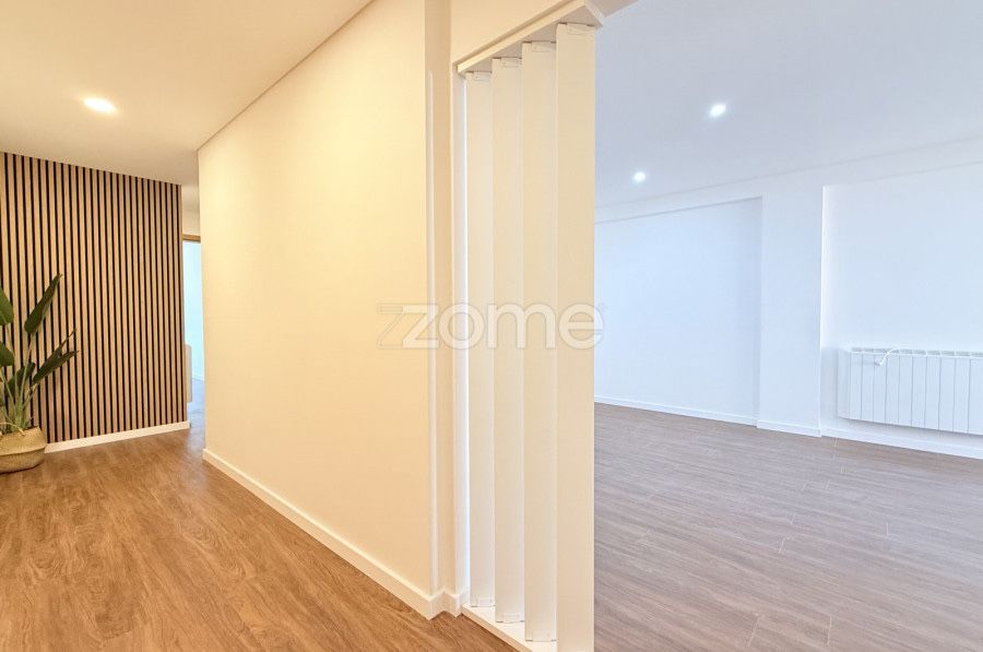 Apartamento T3 - Remodelado, V.N.Famalicão