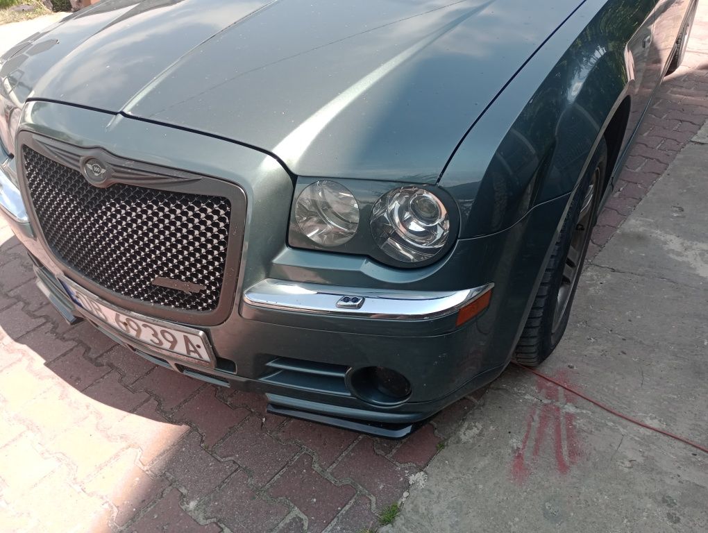 Chrysler 300C Anglik zarejestrowany