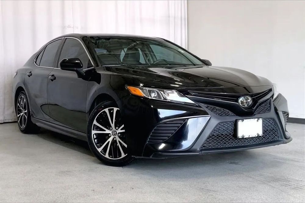 Toyota Camry 2020 Toyota Camry SE Nightshade – Niski Przebieg | Perfekcyjny Stan