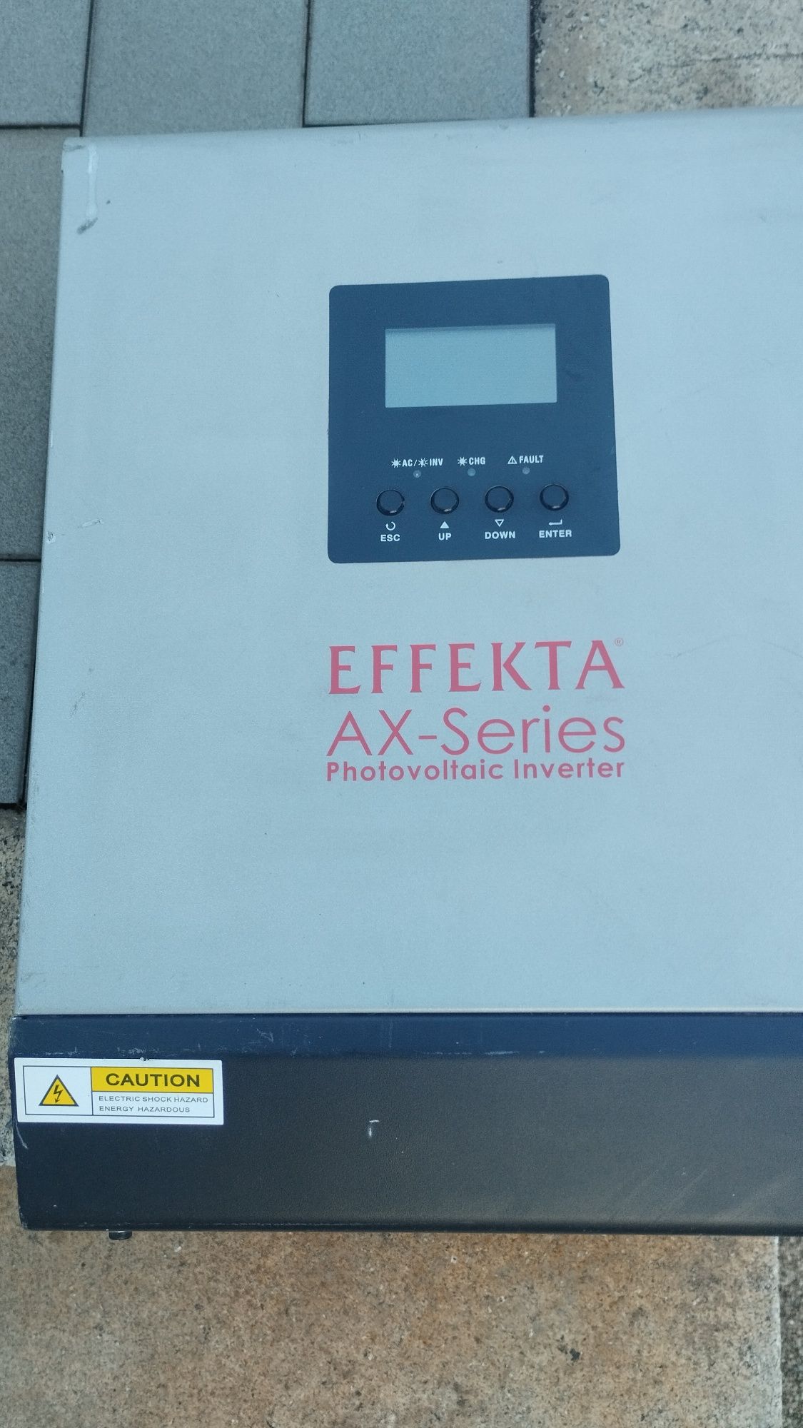 Inversor e carregador 230v AC / 27v DC