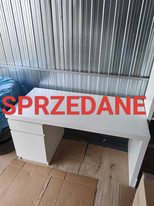 Biurko Malm Ikea 140x65 z szufladą i szafką boczną