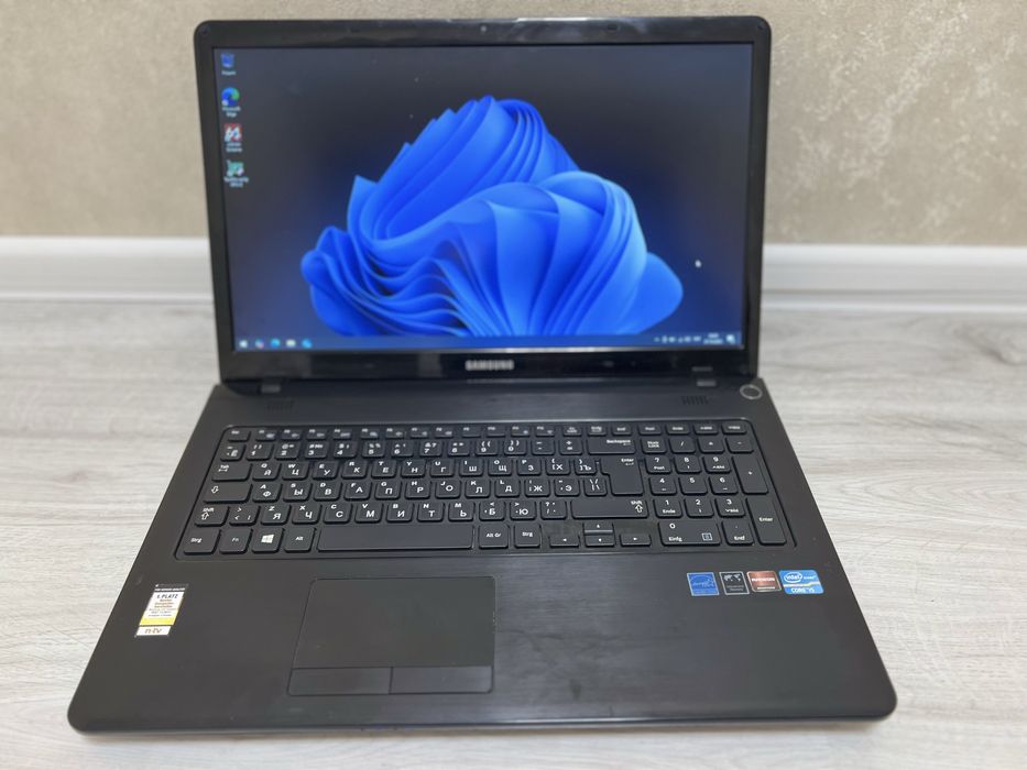 Ігровий ноутбук Samsung 350E7 (NP350E7C-S05RU) Black б/в
