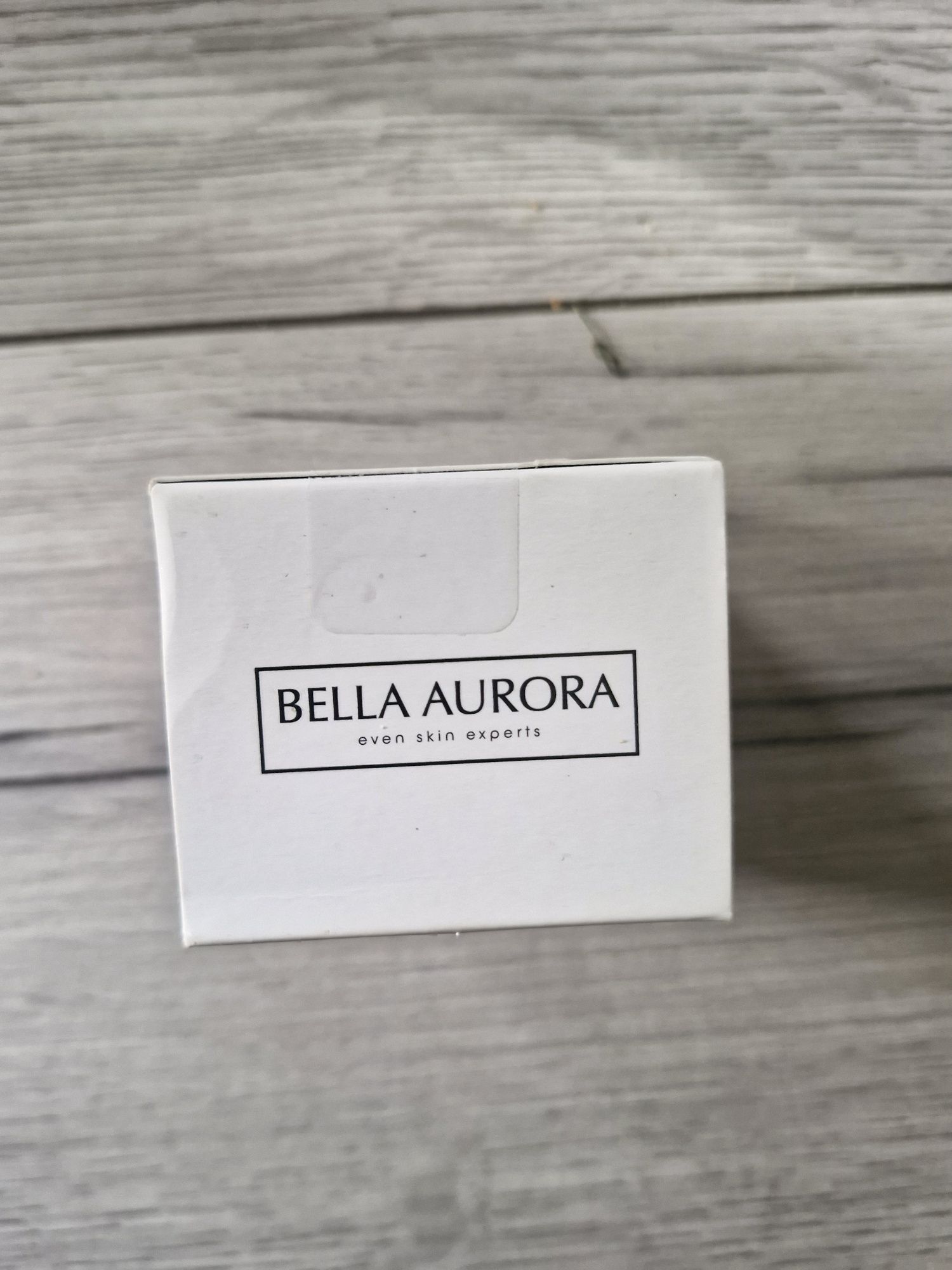 Bella Aurora Multicorrector - korygujący krem pod oczy