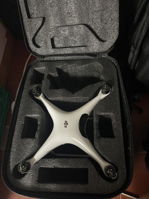 DJI Phantom 4 Pro drone (2 disponiveis)