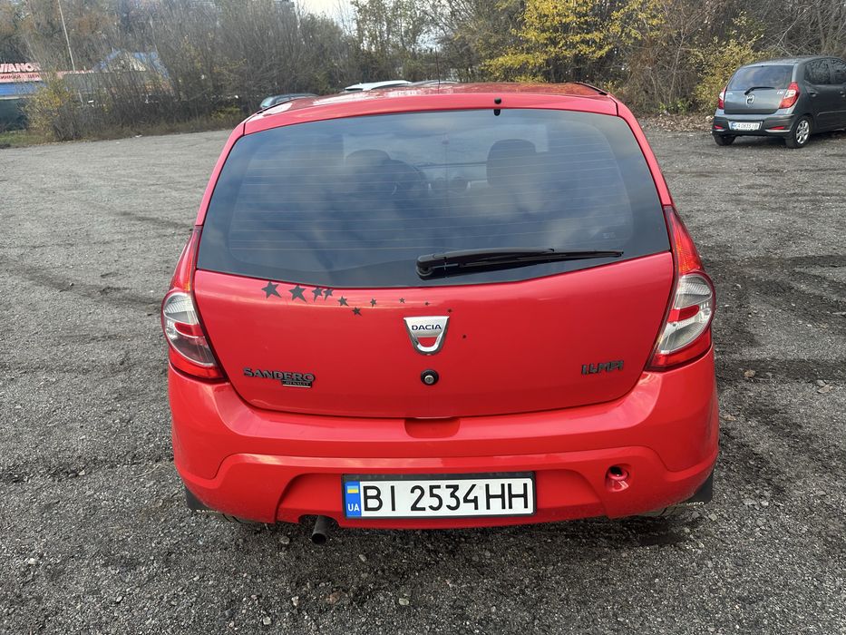 Dacia Sandero 1.4 , 2009 рік
