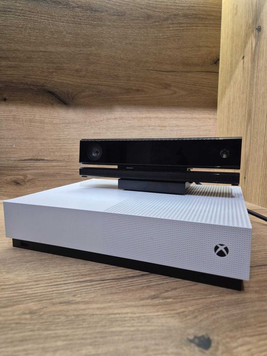 Konsola Xbox One S 500GB + Kinect – zestaw gotowy do gry