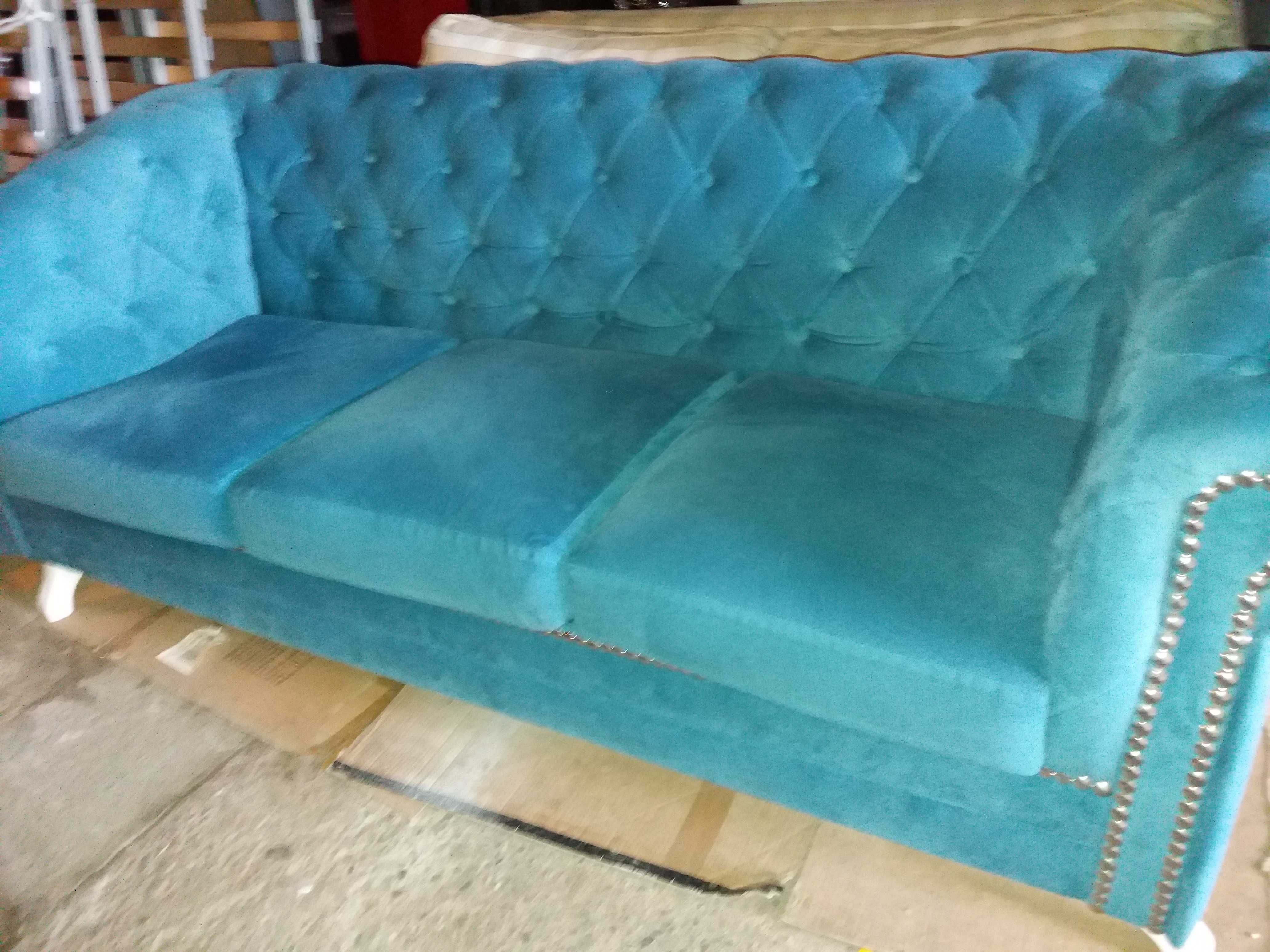 Sofa w stylu ,,Chesterfield" 3 os,pikowana,nierozkładana -dostawa grat