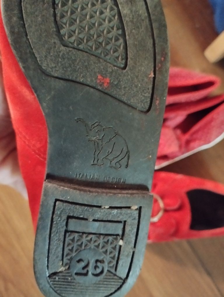 Oddam buty dla dziewczynki 26