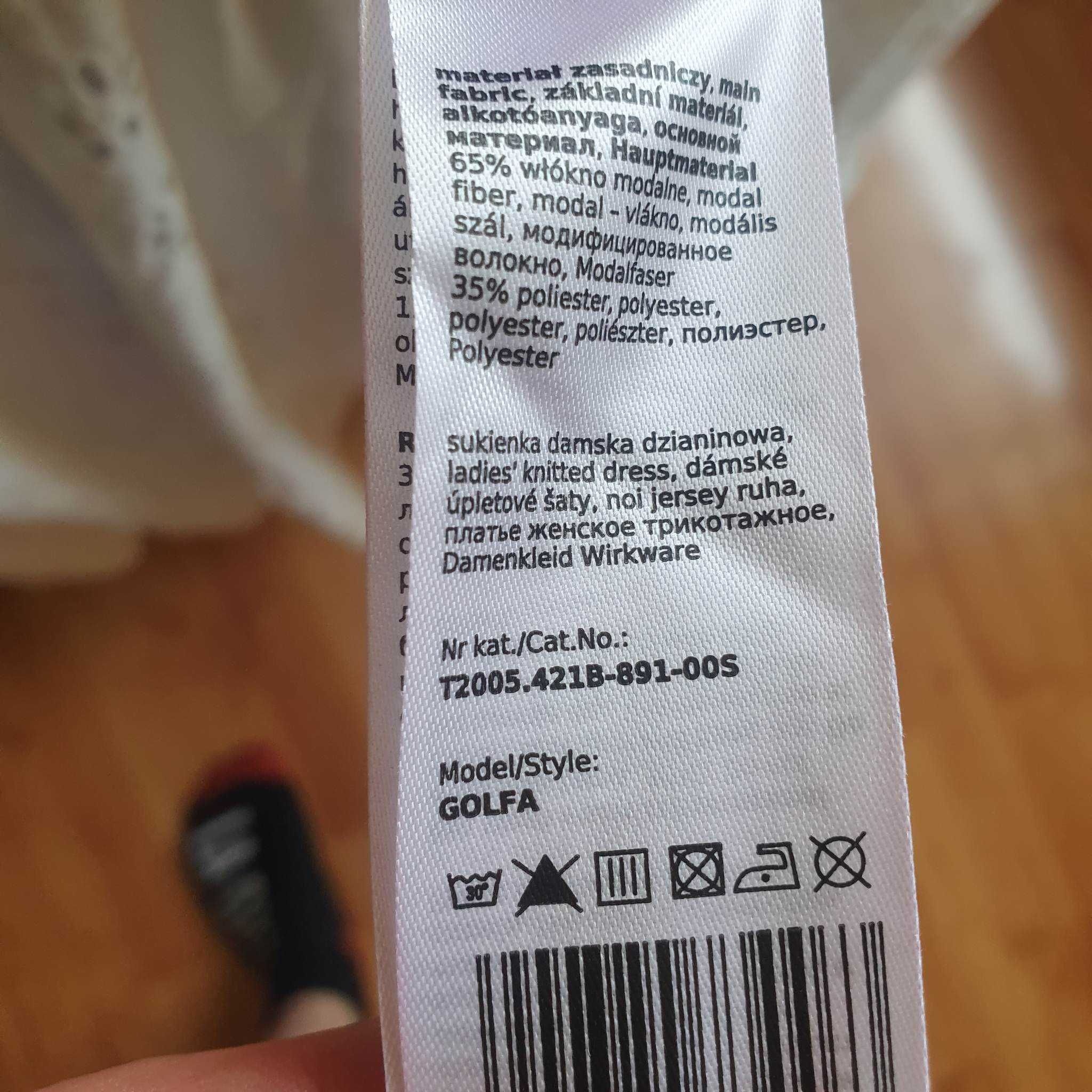Sukienka Tatuum Dzianinowa Z Paskiem Rozmiar S