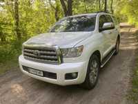 Toyota Sequoia, 2013