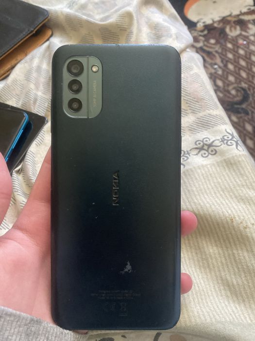 Телефони на запчастини