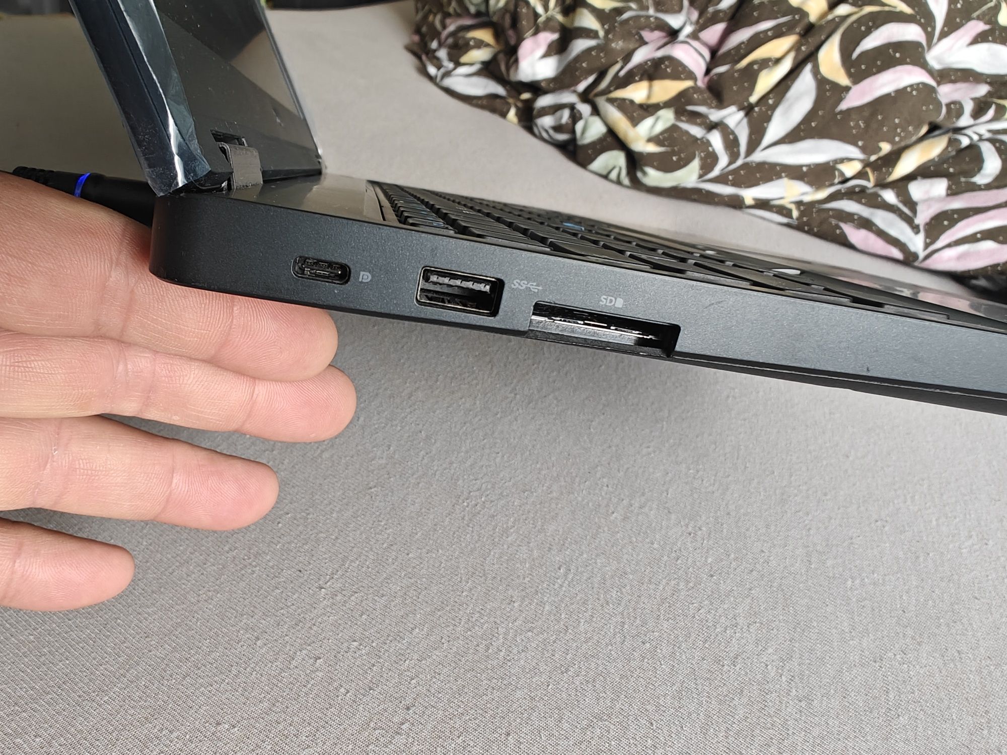 Dell latitude E5580 i5 7300u USB-C