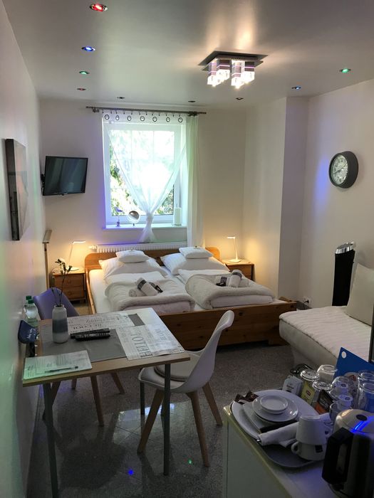 OKAZJA ! - NOCLEGI NAD MORZEM /  „Surga Apartament” w Ustroniu Morskim