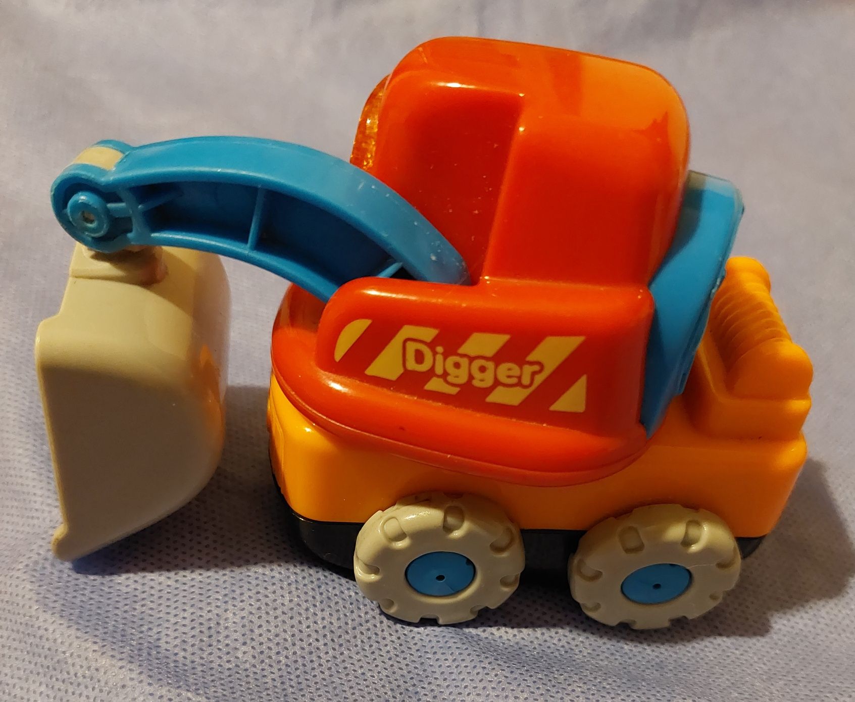 Toot toot autka -koparka firmy vtech