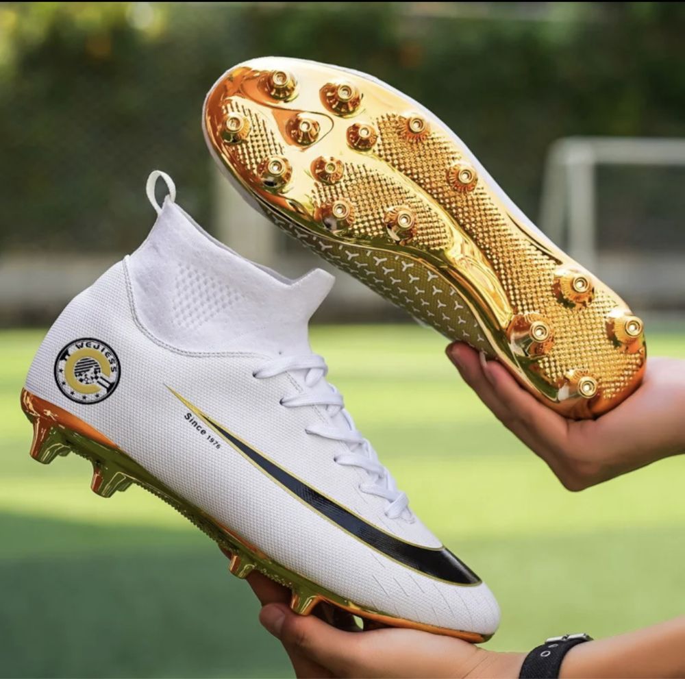 Korki lanki skarpeta futbolówki piłkarskie buty