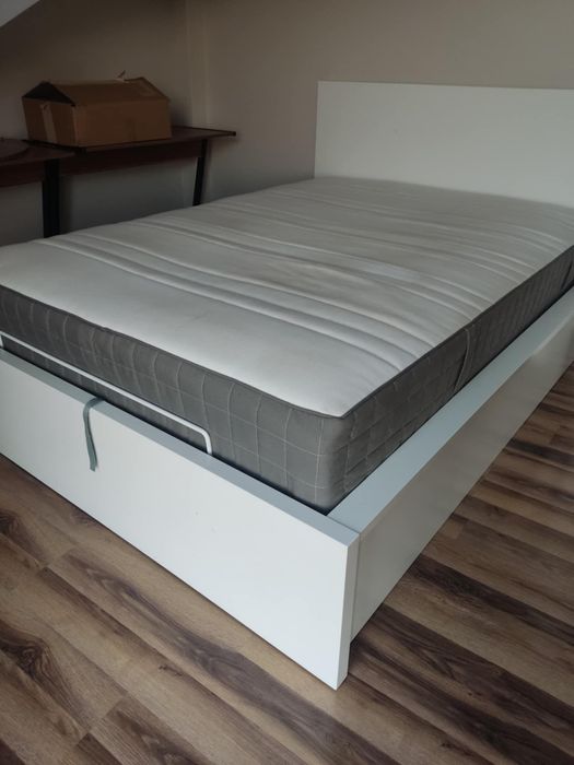 Łóżko IKEA MALM 140x200 z materacem