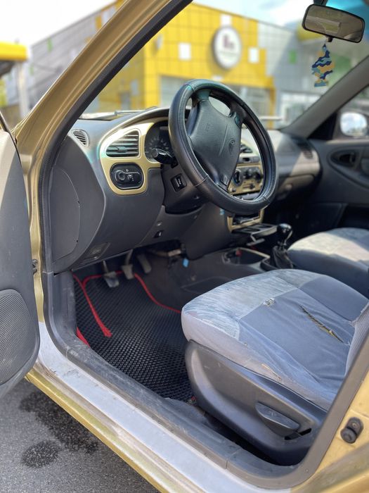 Продам Daewoo Lanos 1,6 -16 клапанів з АБС  максимальна комплектація