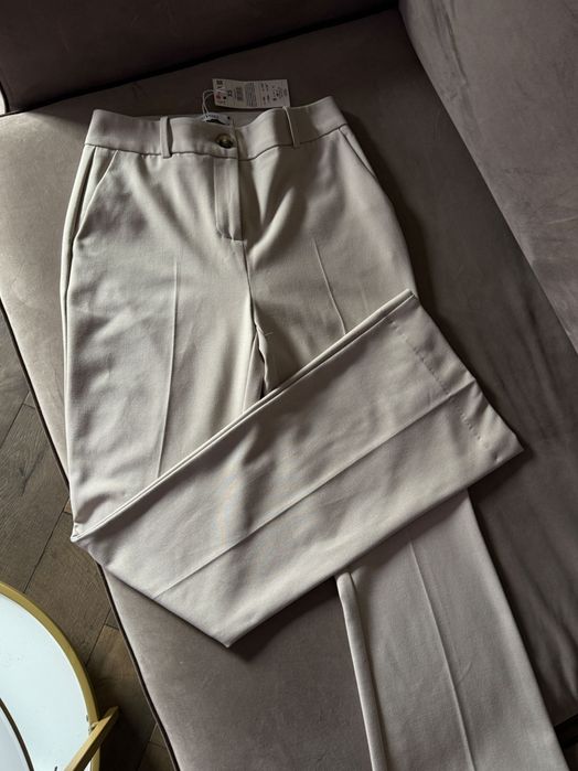 Брюки штани Reserved бежеві класичні XS нові