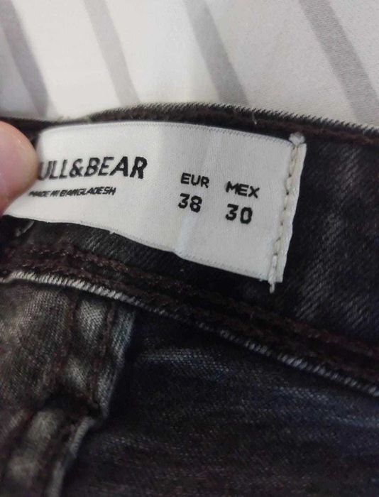 6 - calças pretas Pull&Bear (rapaz tam.38)