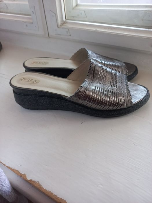 Продам шльопанці