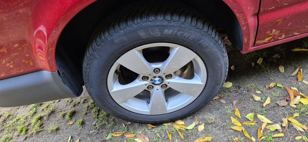 Koła wielosezonowe 17" 5x120. BMW. Transporter T5. Opony Michelin