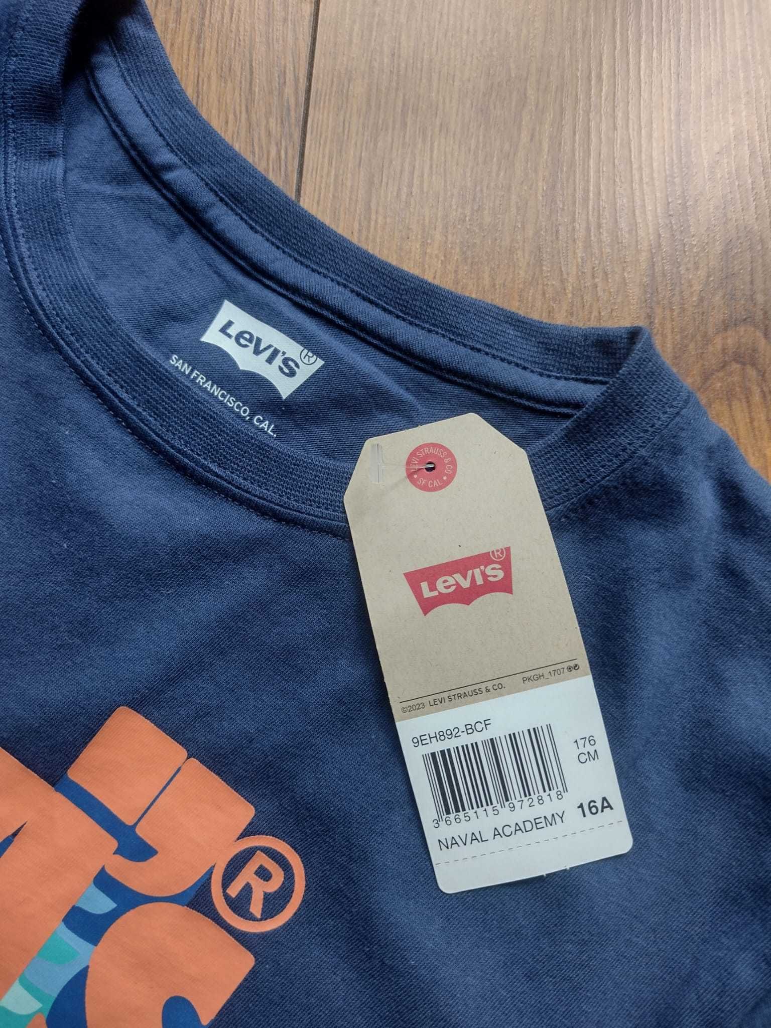 T-shirt koszulka Levi's. Rozmiar S - 176CM - 16A