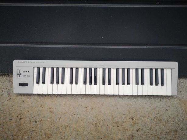 Keyboard Roland PC-200 MKII midi