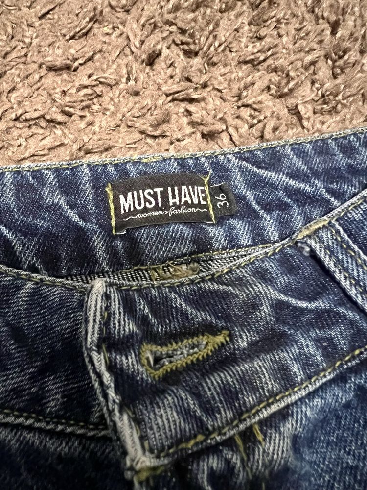 Джинси Must have, 36 розмір