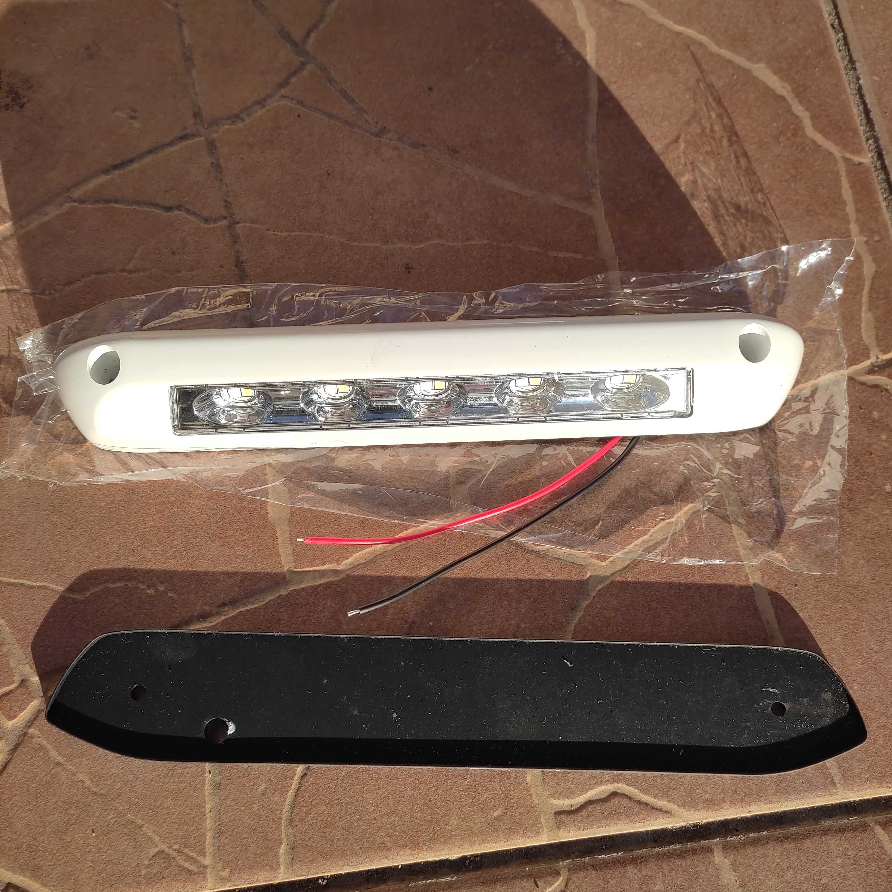 Lampa ledowa zewnętrzna kempingu, domku letniskowego 12 V.