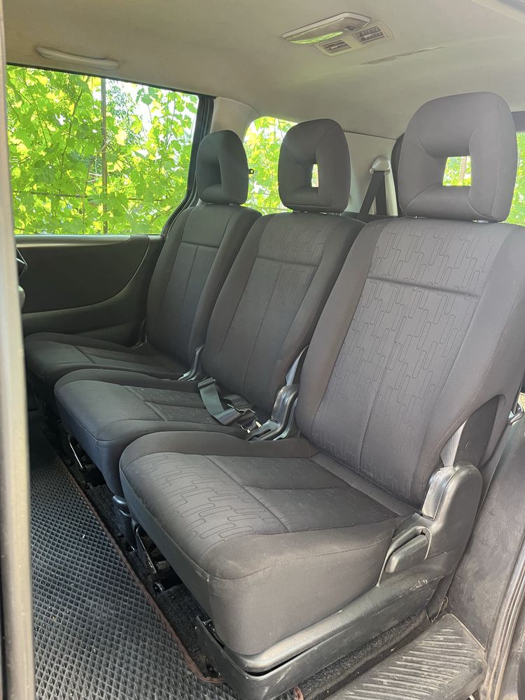 Продається Mazda MPV