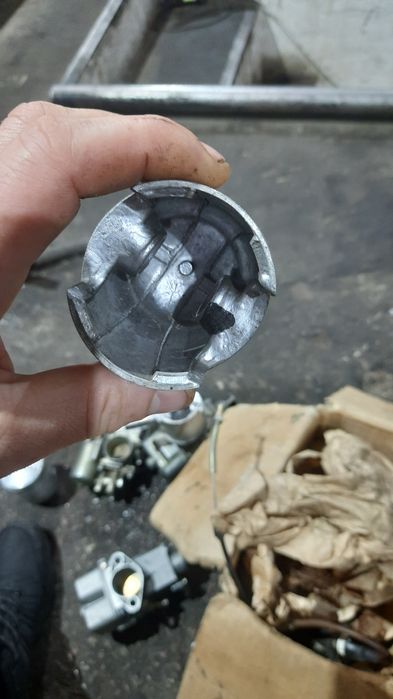 Поршня ЮПИТЕР,карбюраторы