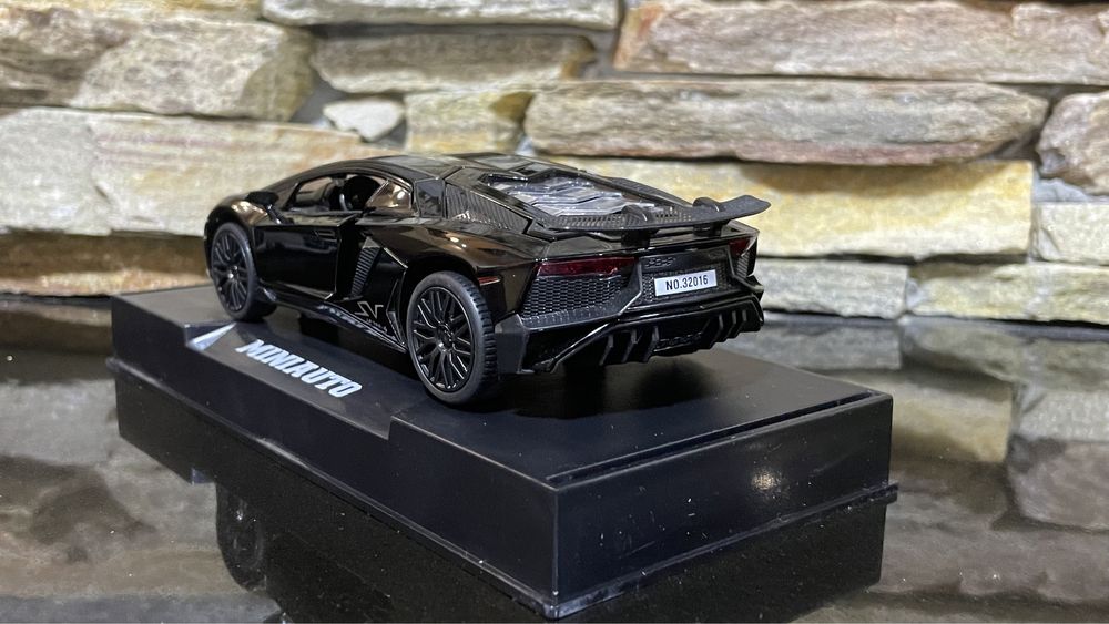 1:32 металева модель авто Lamborghini Aventador колекційна іграшка