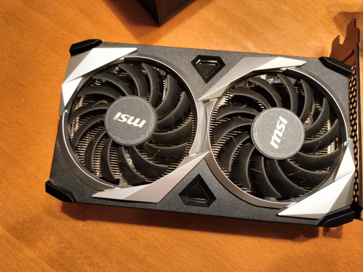 Radeon RX 6500 XT Mech 2x 4gb OC