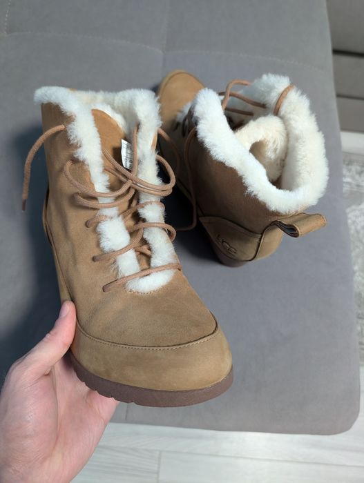 Жіночі черевики UGG Jeovana - Женские зимние UGG