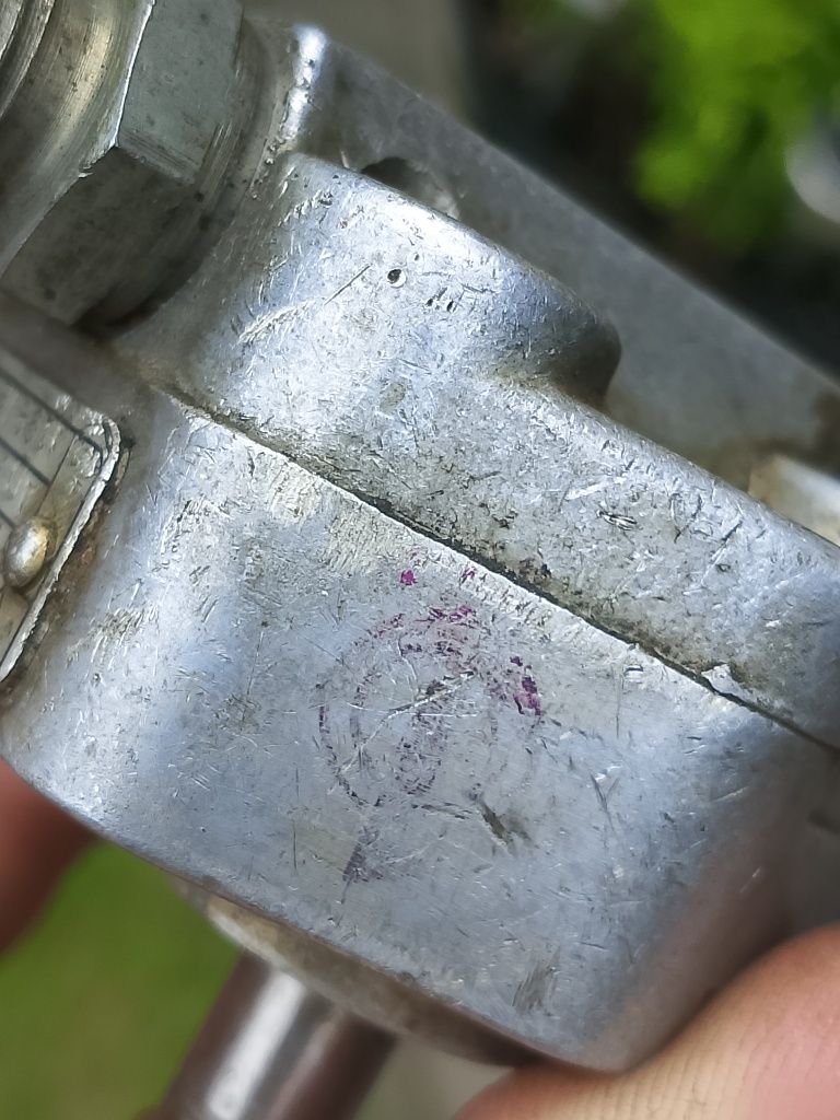 Pompa zębata ostra do traktora widłaka  1967r VEB Karol Marks