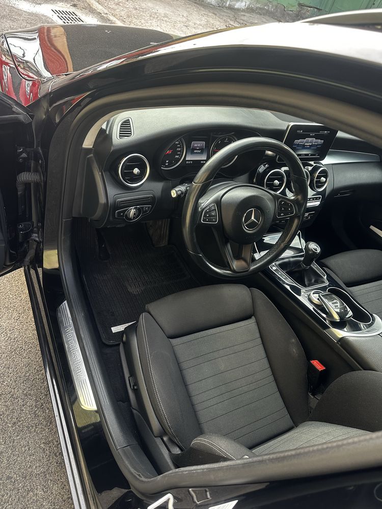 Mercedes C200 aceito retomas