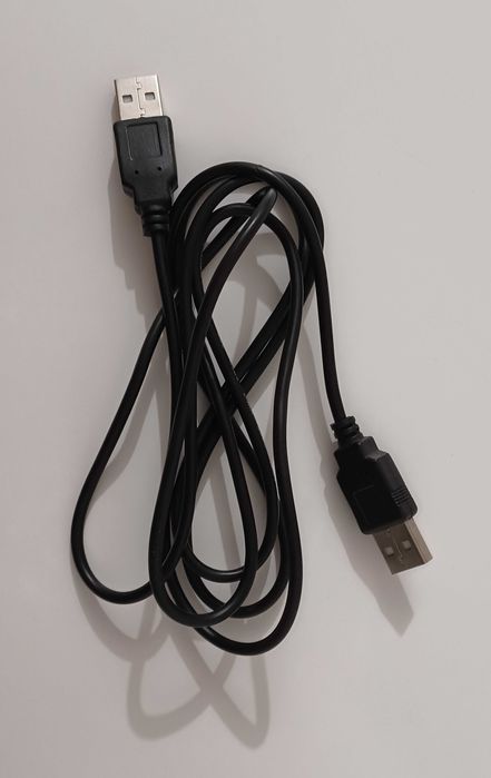 Cabo USB A macho - A macho 1.5m - preto