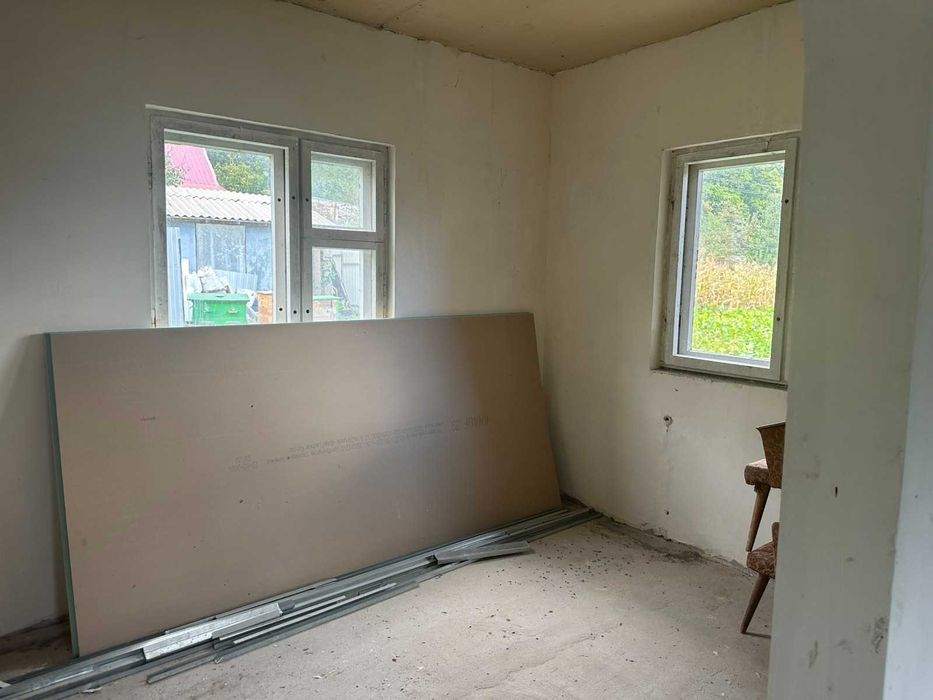 Просторий будинок! 100м2 - 6соток! Чорнові зроблені! Є Гараж!