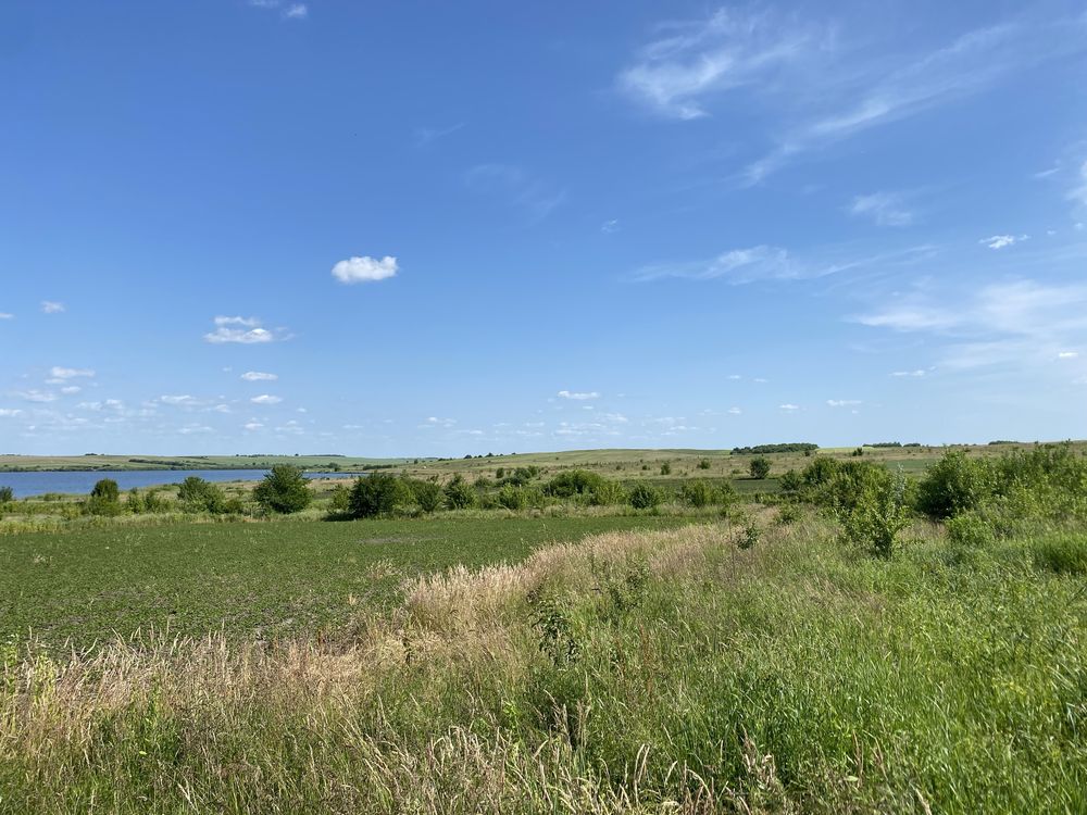 Земельна ділянка біля озера с. Прилбичі