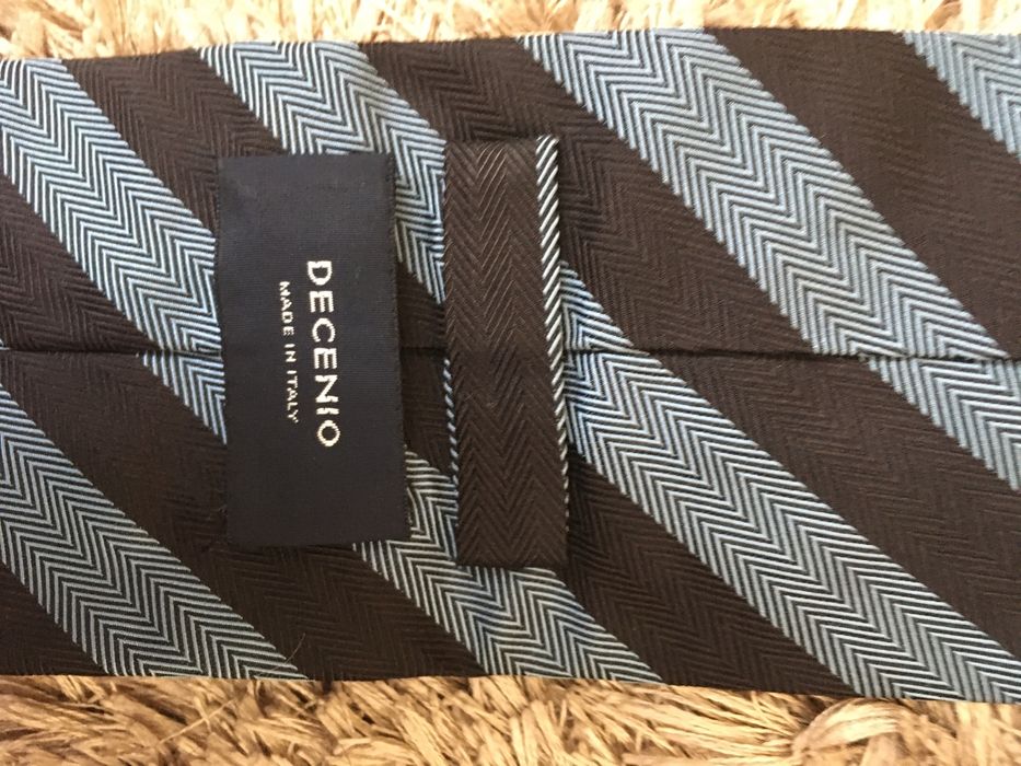 Gravata Decénio impecável