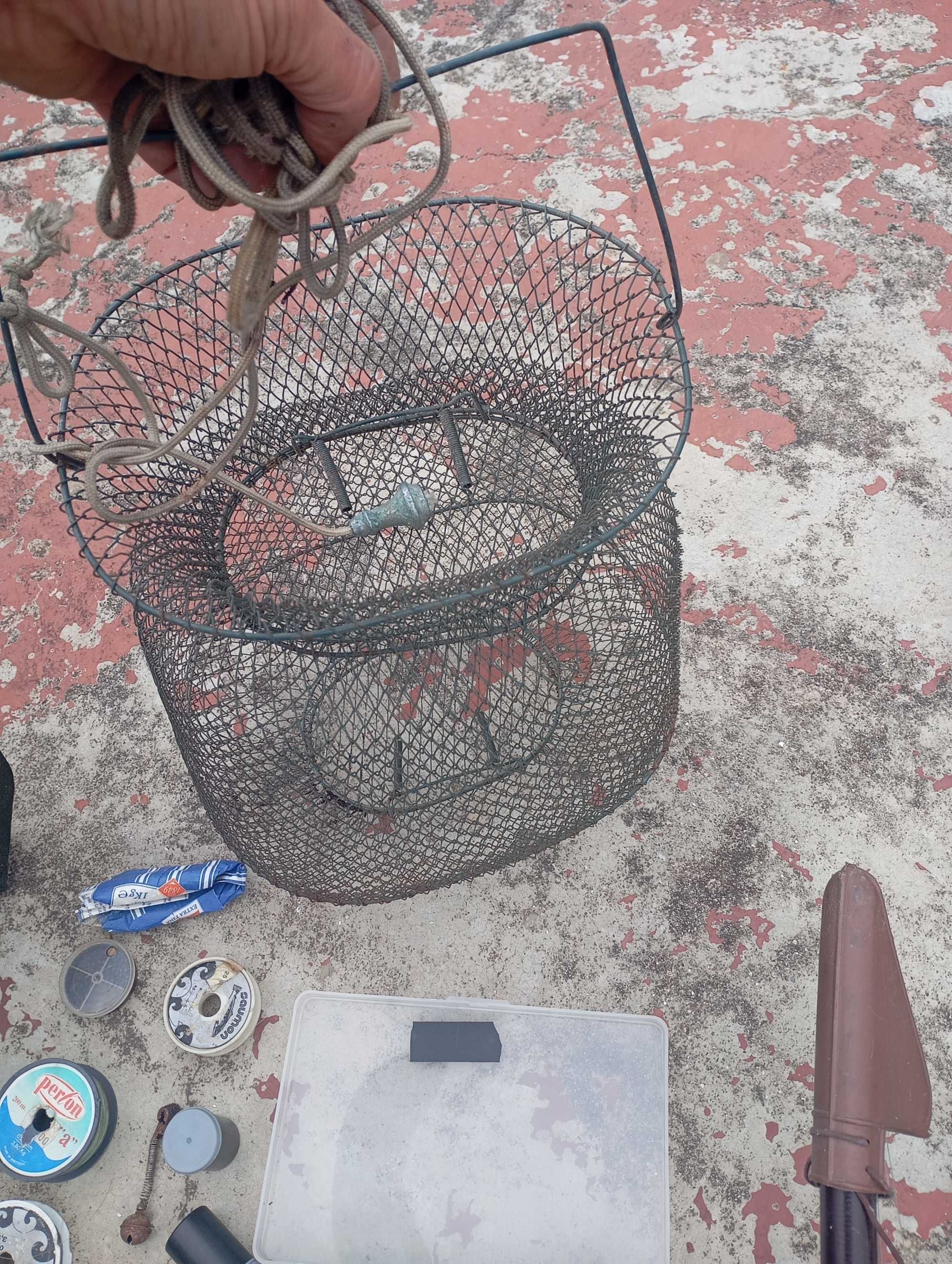 Canas pesca, rede, mala completa com muito material